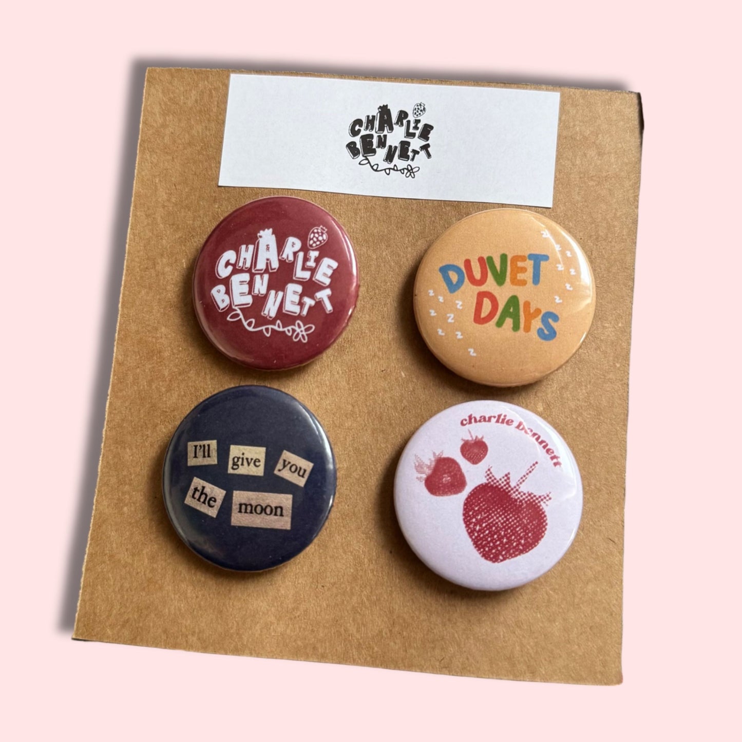 Strawbennett Badge Pack